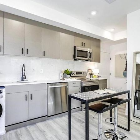 Lux Capitol Hill Vacation Home, In-House Services Washington Exterior photo